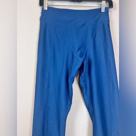 Good American Shiny Rib Seamless Leggings in  Washed Navy Blue Size 3 - Picture 2 of 9